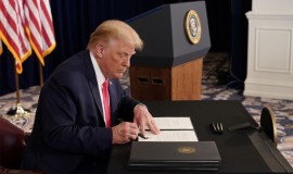 ترامب يوقع أمراً تنفيذياً بفرض عقوبات ثانوية ورسوم جمركية إضافية على إيران