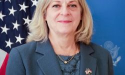 السفيرة الأمريكية في بغداد: ندعم انتخابات كوردستان وندعو للابتعاد عن الترهيب