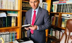 المحامي والكاتب وليد عبد الحسين آل جبر رئيسا للجنة الثقافية في نقابة المحامين