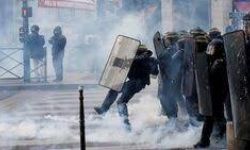 إصابات بين صفوف الشرطة الفرنسية واشتباكات عنيفة في باريس