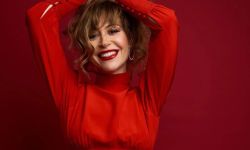 تنافس بين منى زكي و منة شلبي في أفريقيا