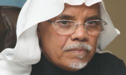 صدور كتاب "أكاذيب عشنا بها" الناقد السعودي المعاصر د. حمزة المزيني