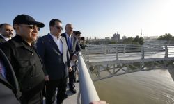 السوداني يفتتحُ أولَ جسرٍ للمشاة في بغداد ويطلق عليه اسم جسر الحرية