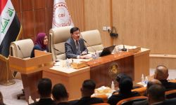 العراق يحصر التعاملات التجارية الداخلية بالدينار