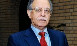 الأستاذ فخري كريم ينجو من محاولة اغتيال غادرة وجبانة