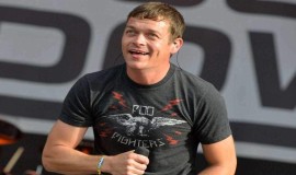 رحيل مغني الروك براد أرنولد بعد صراع مع السرطان