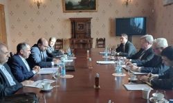 إتفاق إيراني روسي على حل تفاوضي بشأن البرنامج النووي