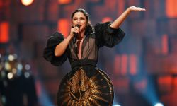 الفنانة التونسية آمال المثلوثي تطرح البوماً غنائياً جديداً للنساء في العالم