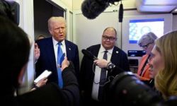 "ممثل كوميدي متواضع" ترامب يهاجم رئيس أوكرانيا