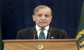 رئيس وزراء باكستان : سأشارك نيابةً عن الشعب الباكستاني في مراسم تشييع الامام آية الله الخامنئي.