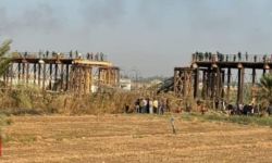 انهيار جسر وسط مدينة العمارة