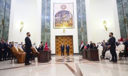 السوداني والرئيس التركي يرعيان توقيع مذكرة تفاهم رباعية بين العراق وتركيا وقطر والامارات للتعاون في مشروع طريق التنمية