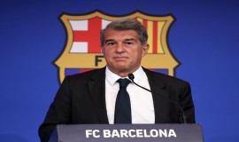 استقالة خوان لابورتا وأعضاء مجلس إدارة برشلونة استعدادًا للانتخابات المقبلة