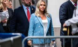 حسناء البيت الأبيض الشقراء.. من هي كارولين ليفيت؟