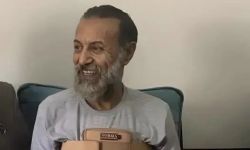 شحوب في وجهه.. صورة للفنان العراقي إياد الطائي بعد انتشار شائعة وفاته