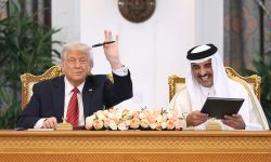 أمير قطر والرئيس الأمريكي يشهدان التوقيع على عدد من الاتفاقيات بين البلدين بينها دفاعية