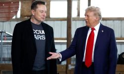 بوليتيكو تكشفُ: اسم إيلون ماسك يختفي من منشورات ترامب!