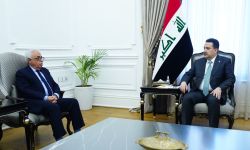 السوداني يستقبل الشاعر شوقي عبد الأمير مدير المعهد العربي بباريس