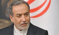 عراقجي يعلن استعداده لزيارة فرنسا وبريطانيا وألمانيا في إطار المفاوضات مع واشنطن