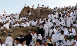 الأزهر يحذر الحجاج من الوقوف بمكان على حدود جبل عرفة