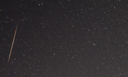 في حادثة لن تتكرر قبل 80 ألف عام.. مذنب عملاق يقترب من الأرض خلال أيام