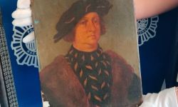 إحباط محاولة بيع لوحة مزورة لدافنشي