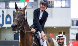 الفارس العراقي حمزة الدليمي يتألق في بطولة الشارقة الدولية لقفز الحواجز
