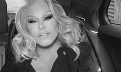 وفاة جوسلين وايلدنشتاين "المرأة القطة" والمعروفة بإدمانها على التجميل