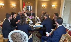 العراق يبحث مع البنك الدولي آليات جدولة قروضه الخارجية