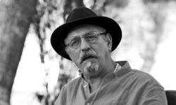 شارك في "ربيع قرطبة وملوك الطوائف"، ماذا نعرف عن الفنان المغربي الراحل محمد الشوبي؟