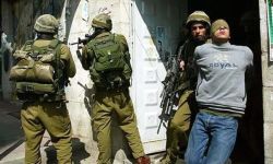 "أسوشيتد برس"عن جنود إسرائيليين: استخدمنا المعتقلين كدروعٍ بشرية