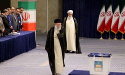 الخامنئي: شغف وحماسة الشعب  الإيراني واهتمامهم أصبح أكثر من ذي قبل