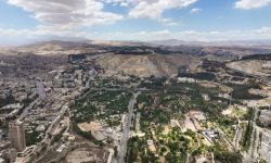 ليلة عاصفة في سوريا.. غارات وتحذير من "الاشتباكات المميتة"