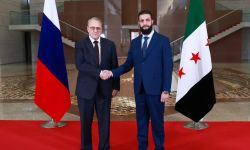 رويترز: الشرع طالب روسيا بتسليم الأسد