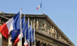 فرنسا تدعو مواطنيها لعدم السفر إلى 3 دول في الشرق الأوسط