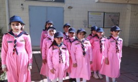 وزير التربية يوجه بإيقاف الاصطفاف المدرسي والأنشطة الخارجية