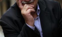 رحيل الكاتب التشيلي أنطونيو سكارميتا مؤلف "ساعي بريد نيرودا"