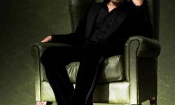 القيصر يطلُّ على عشاقه بجلسة تصوير جديدة